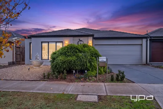 12 Newlands Avenue, Weir Views, Vic 3338