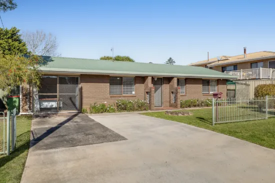 12 Nugent Crescent, Wilsonton, Qld 4350