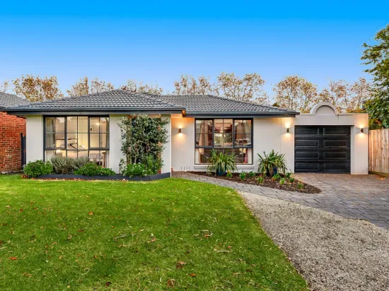12 Nullica Court, Berwick, Vic 3806