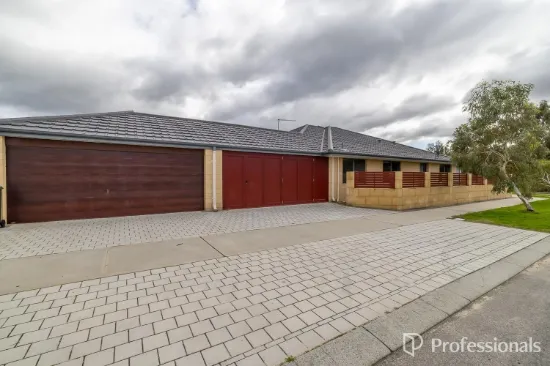 12 Oaklawn Street, Hilbert, WA 6112