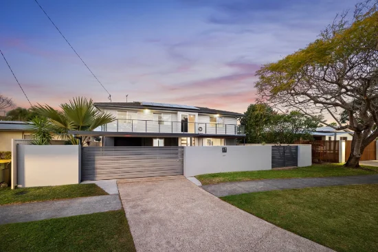 12 Okinya Street, Biggera Waters, Qld 4216