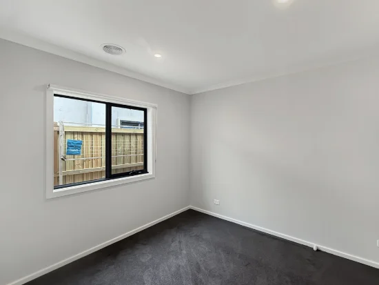 12 Omaha Road, Thornhill Park, Vic 3335-Image