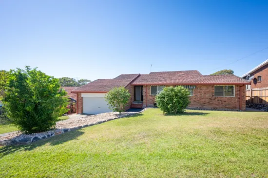 12 Panorama Parade, Safety Beach, NSW 2456