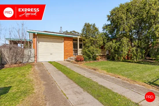 12 Pearce St, California Gully, Vic 3556