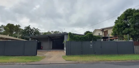 12 Prince Street, Urangan, Qld 4655