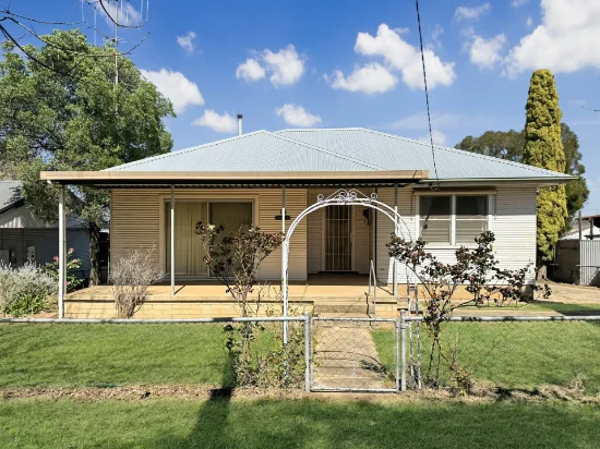 12 Prospect Street, Young, NSW 2594