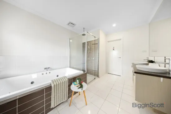 12 Redcliffe Parade, Tarneit, Vic 3029-Image