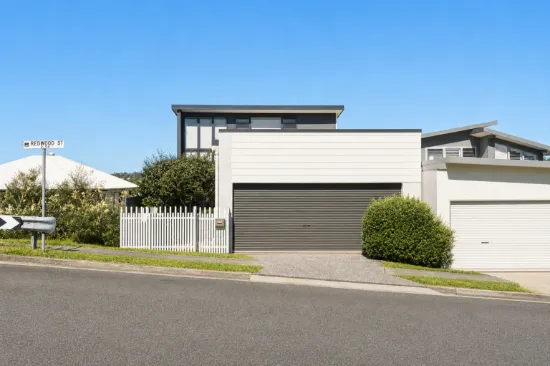 12 Redwood St, Stafford Heights, Qld 4053