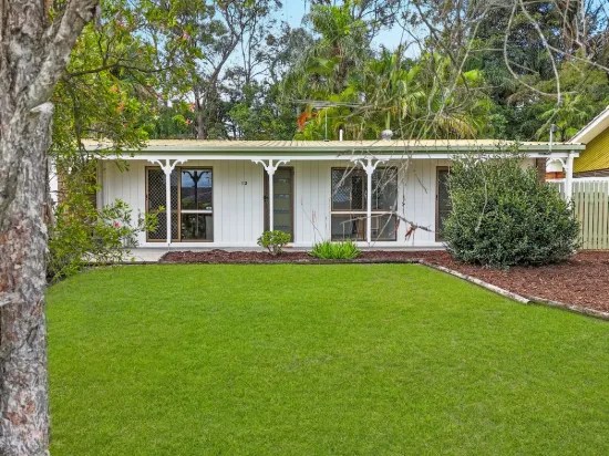 12 Rholanda Crescent, Springwood, Qld 4127