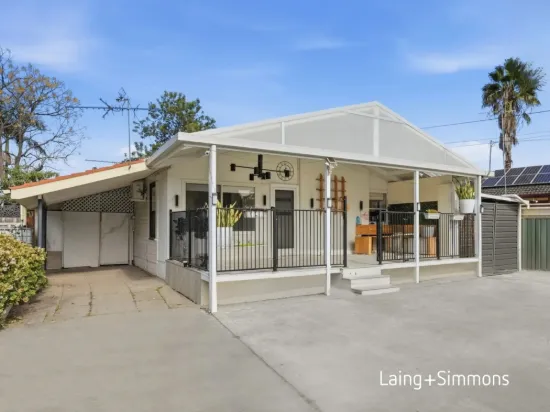12 Samoa Pl, Lethbridge Park, NSW 2770