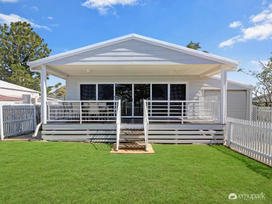 12 Schofield Parade, Keppel Sands, Qld 4702
