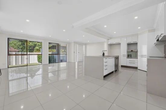 12 Sigatoka Place, Clear Island Waters, Qld 4226-Image