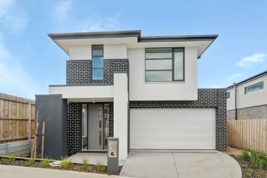 12 Silverleaf Drive, SAINT HELENA VIC 3088-Image