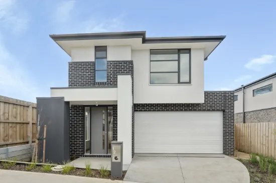 12 Silverleaf Drive, St Helena, Vic 3088