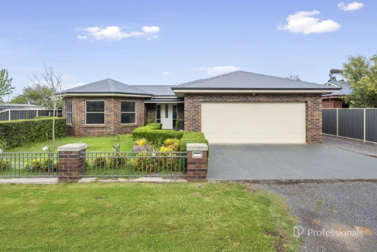 12 Simson Street, Carisbrook, Vic 3464