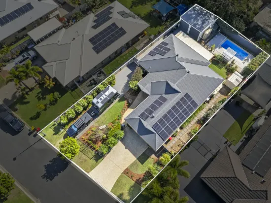 12 Sinclair Place, Ningi, Qld 4511