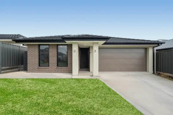 12 Snowbird Road, Pakenham, Vic 3810