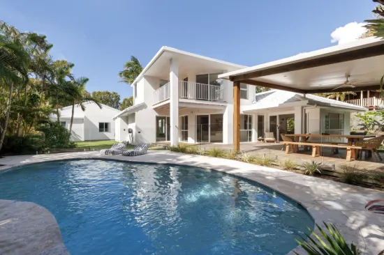 12 Stardust Court, Sunrise Beach, Qld 4567