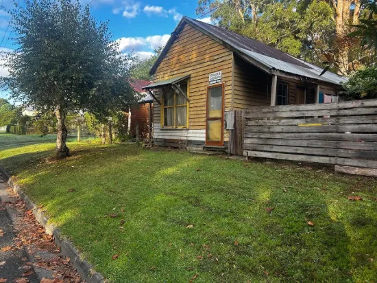 12 Station Street, Forrest, Vic 3236