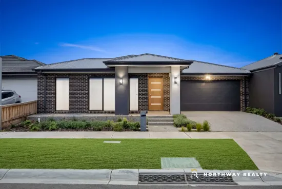 12 Stevedore street, Mickleham, Vic 3064