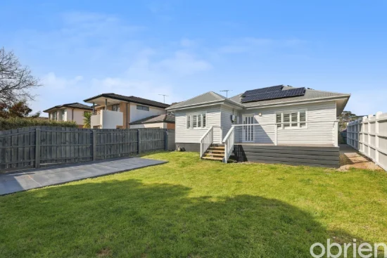 12 Summit Road, Frankston, Vic 3199 - For Rent