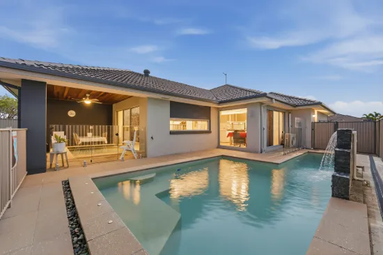 12 The Landing, Banksia Beach, Qld 4507