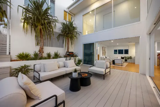 12 The Point, Castle Hill, Qld 4810-Image