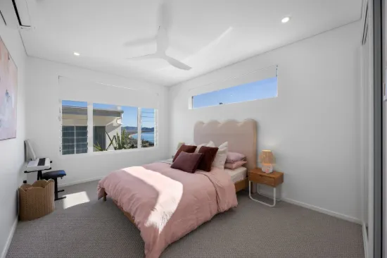 12 The Point, Castle Hill, Qld 4810-Image