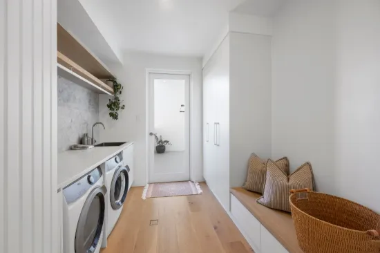 12 The Point, Castle Hill, Qld 4810-Image