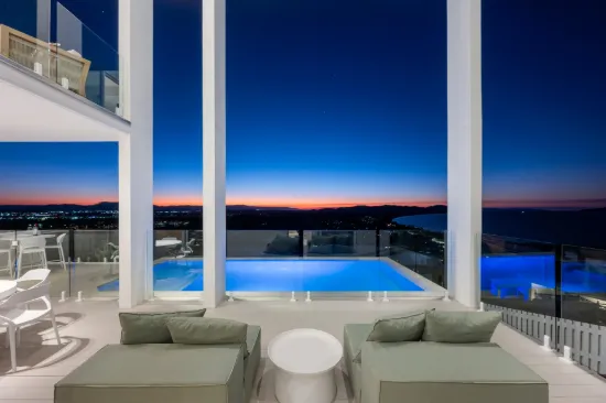 12 The Point, Castle Hill, Qld 4810-Image