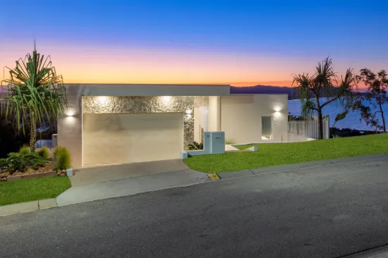 12 The Point, Castle Hill, Qld 4810-Image