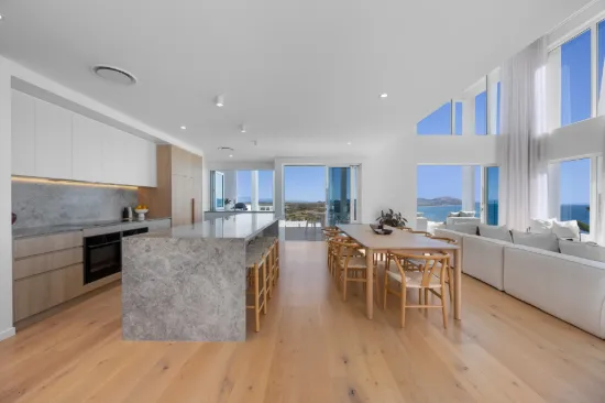 12 The Point, Castle Hill, Qld 4810-Image