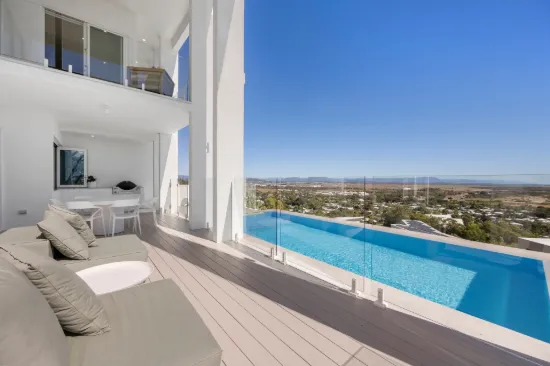 12 The Point, Castle Hill, Qld 4810-Image