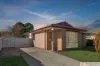 12 Thomas Royal Gardens, Queanbeyan, NSW 2620