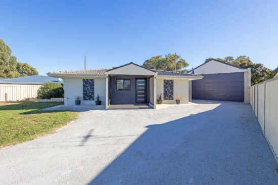 12 Thomas Street, Leeman, WA 6514
