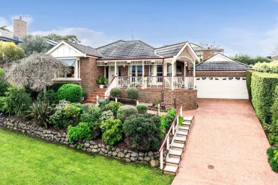 12 Triumph Court, Highton, Vic 3216