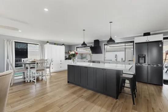 12 Ursula Court, Victoria Point, Qld 4165
