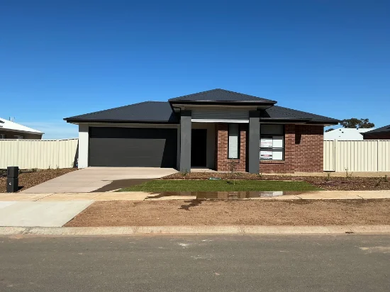12 Verna Drive, Cobram, Vic 3644