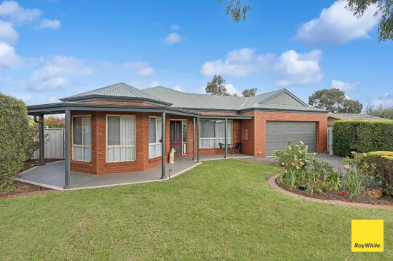 12 Weatherby Drive, Strathdale, Vic 3550