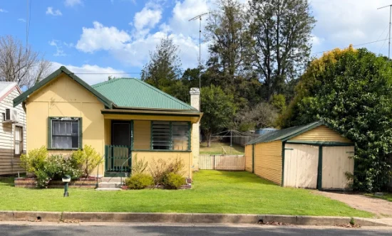 12 Webster Street, Picton, NSW 2571