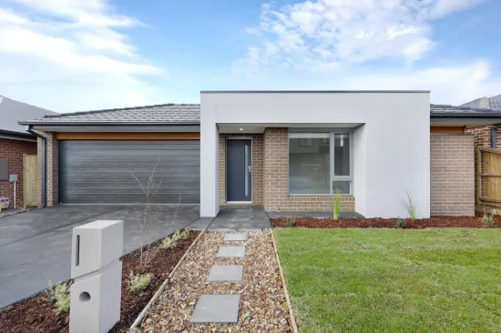 12 Weston Street,, Mickleham, Vic 3064