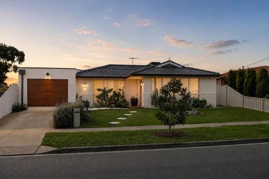 12 Whitehall Crescent, Werribee, Vic 3030
