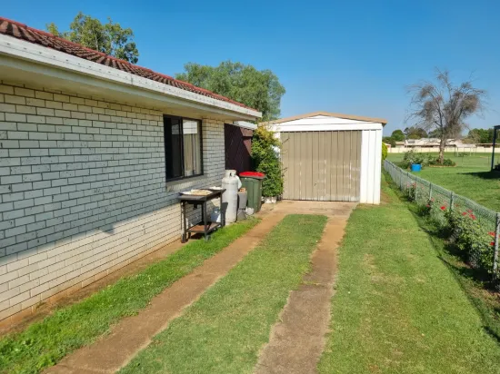 12 Windsor Circle, Kingaroy, Qld 4610-Image