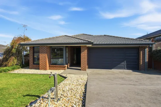 12 Winston Drive, Churchill, Vic 3842