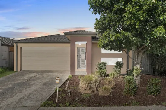 12 Young Street, Pakenham, Vic 3810