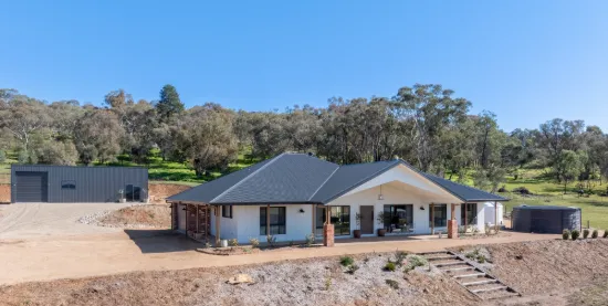 120 Lakeside Drive, Chesney Vale, Vic 3725