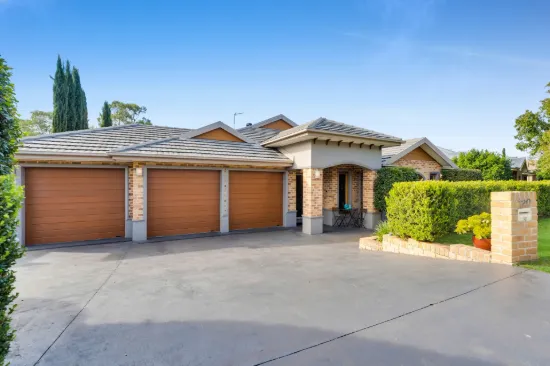 120 Macarthur Circuit, Camden Park, NSW 2570