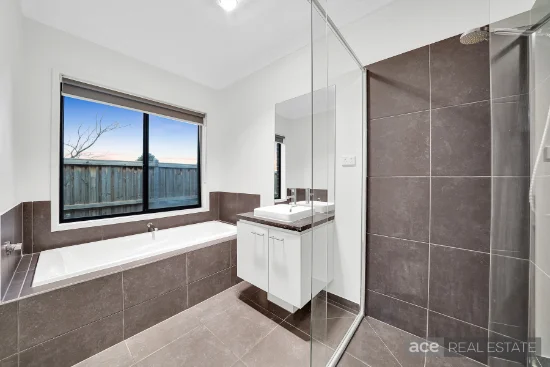 120 Stonehill Drive, Maddingley, Vic 3340-Image