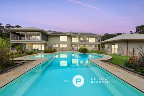 121 Campbell Parade, Beachmere, Qld 4510