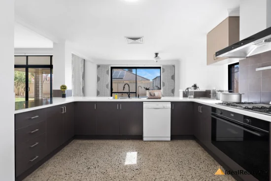 121 Comrie Road, Canning Vale, WA 6155-Image